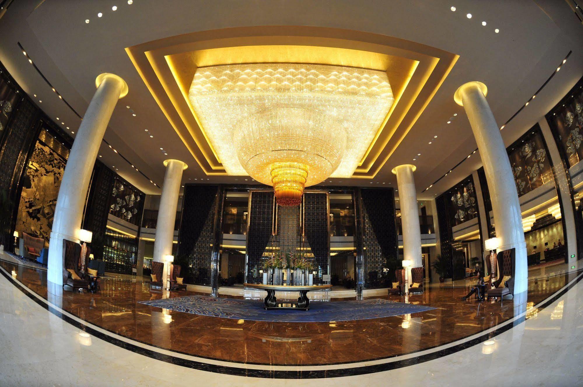 Отель Wanda Vista Taiyuan Экстерьер фото